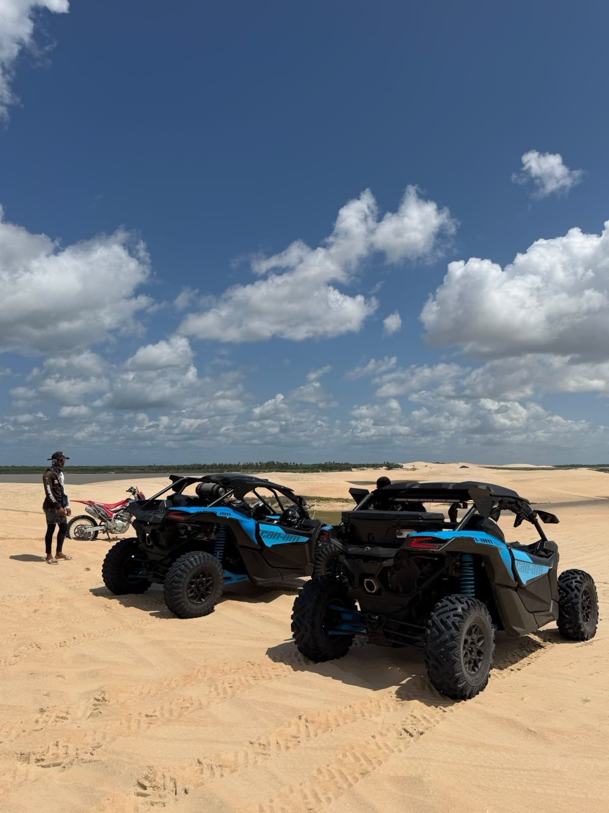 Passeio de UTV — Litoral Oeste
